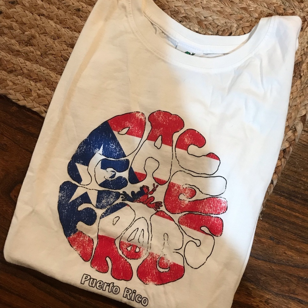 ✌️Peace Frogs Puerto Rico Tee